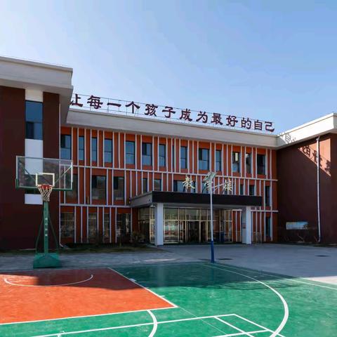 赤城县镇宁堡中心小学 抓教研、促教学、重思政、育新人