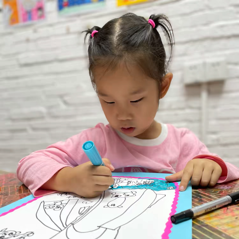 依祎的绘画时光