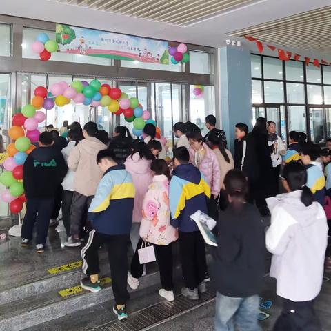 徐州市金龙湖小学第二届数学节五六年级会场