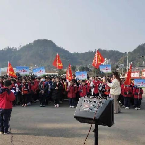 “走进山间田野   畅享多彩农耕”——张家界市永定区大庸桥小学二年级（五）班