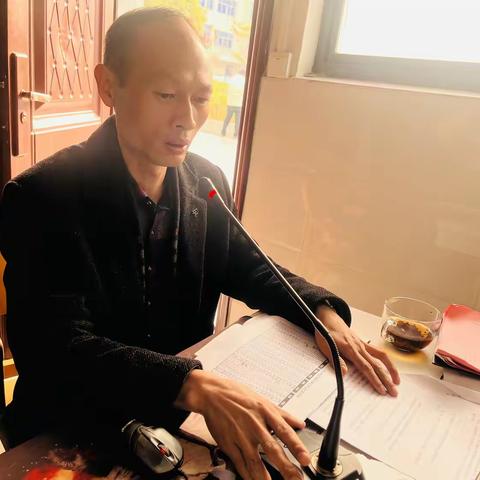 凝聚榜样力量 信念鼓舞前行