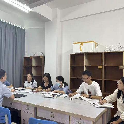 研途有“引”，备考更“清”—省教培院卓俊斌老师赴垦中高三英语组指导交流