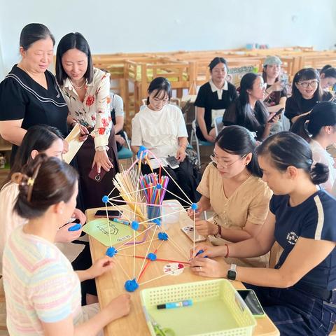 “解锁科学育人 告别经验盲盒”主题研讨 ——记全国三八红旗手示范工作室九月课题研讨活动