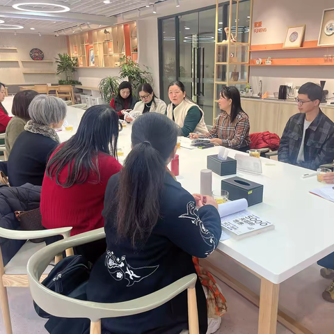 十二阅，时而悦 第十二期：探访未来：在《5000天后的世界》里预见2038