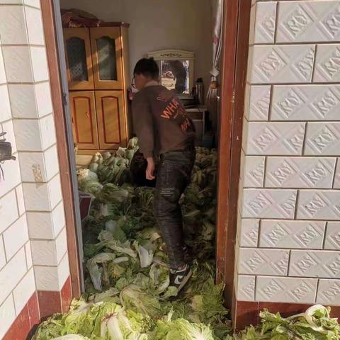 关爱学生幸福成长______西吕营镇中心校南河马小学五年级三班德育系列