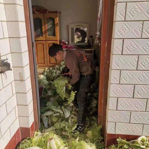 关爱学生幸福成长----西吕营镇南河马小学五年级三班