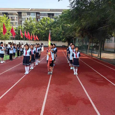 【国旗下课程】珍惜时间  规划学习——洛阳市龙城双语小学第十七周升旗仪式