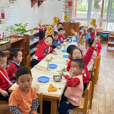 “食”刻相伴，喜迎龙年