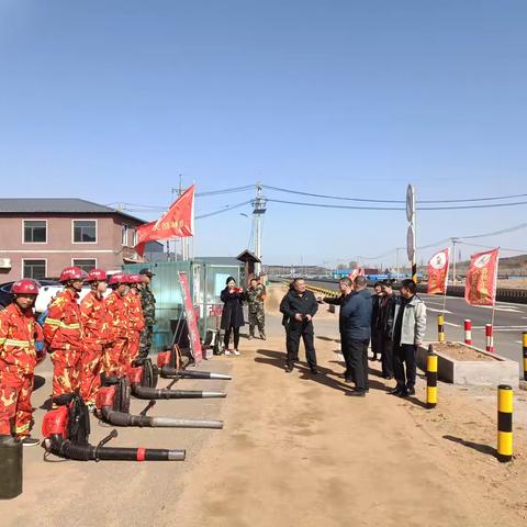 县人大领导带队视察石文镇春季防火工作