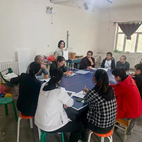 小组活动添活力 ﻿竞猜游戏促提升﻿ -北屯市局开展农网小组活动