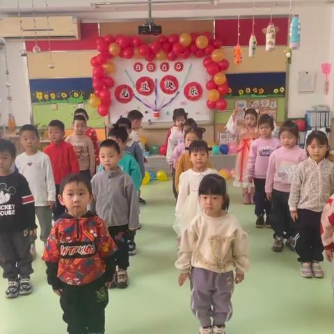 密云经济开发区幼儿园中二班“庆元旦，迎新年”联欢活动