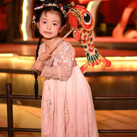 “书香满园，浸润童心”有声读物《小房子变大房子》——宝塔区第五幼儿园大二班亲子阅读活动