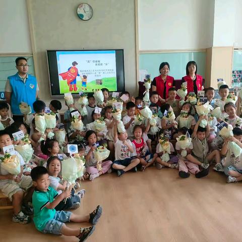 “蔬”你最暖 老爸超“彩”！ 人和社区父亲节创意活动爱意满溢