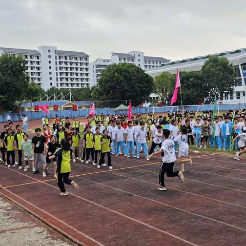 青春展风采 运动向未来————西南大学三亚中学第六届田径运动会