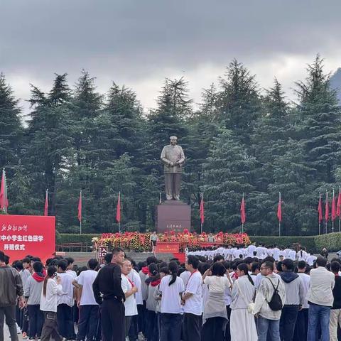 寻红色足迹，悟初心使命——安化职中2533班2025年秋季韶山行