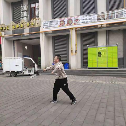 我的拿手好戏——打羽毛球