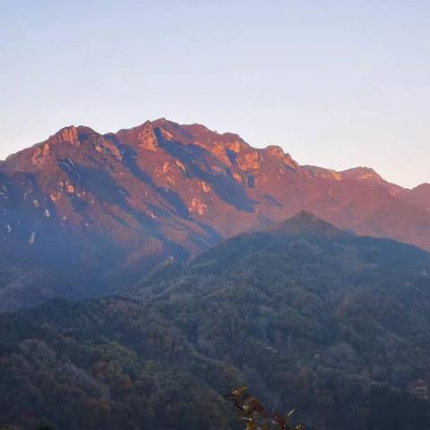 驴 友 与 山