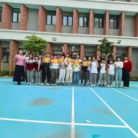 西湾小学快乐托管营：有你的加入而闪闪发光