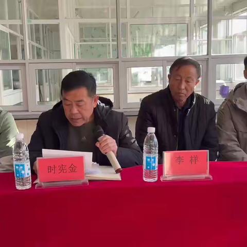 家校共育，静待花开——博雅民族学校初一一班家长会