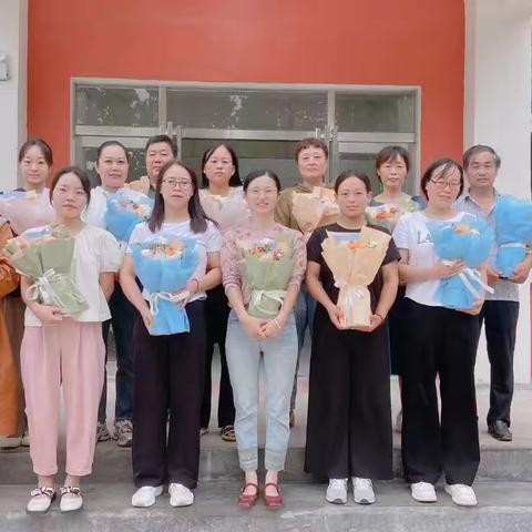 老师们在忙什么