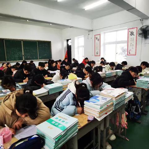 深耕细研踏歌行，联动教研新篇章 ——语文教研活动