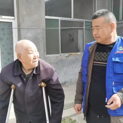 心系贫困情暖五保