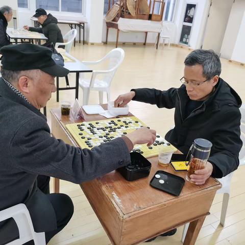 江山市举办以棋会友象棋、围棋交流活动