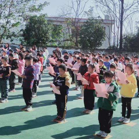 共沐书香，悦读阅美——记铁龙小学阅读点滴