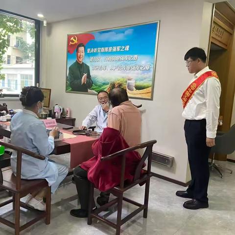情暖重阳 潍城支行营业室敬老服务暖心上线