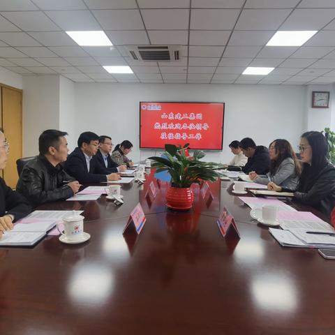 甸柳新村街道邀请区人才工作专班走访辖区企业