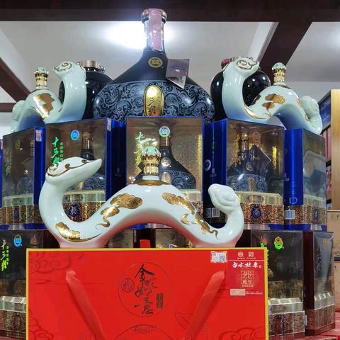 蛇舞新春，感恩同行，品家乡味，过中国年