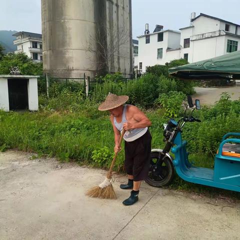 春节期间护路巡查