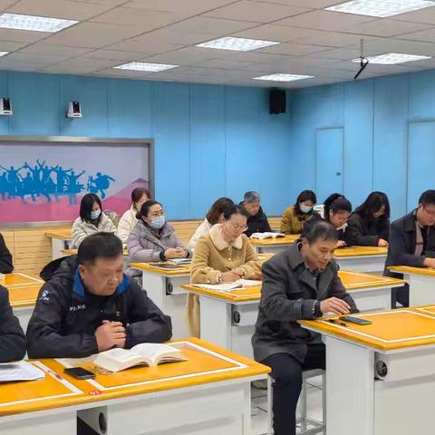 【和平鸽•党建引领】党建赋能育新人 温情护航助成长 ——第四党支部召开专题支部大会