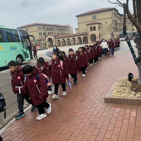 走近蓝色海洋，探索神秘生灵                          昌乐北大公学一年级研学之旅