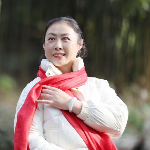 莲花庄公园采风的一组佳人照娉婷婉婉的风姿