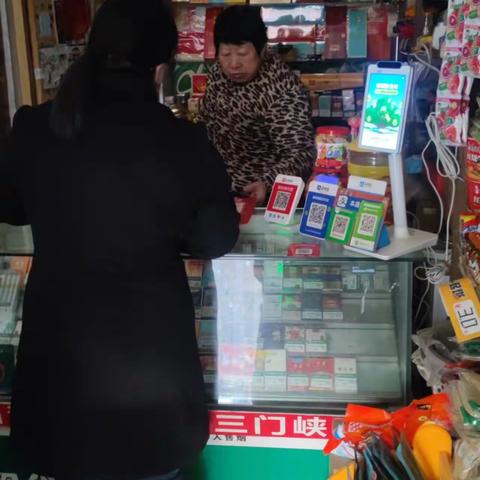 甘棠路支行开展反假币宣传