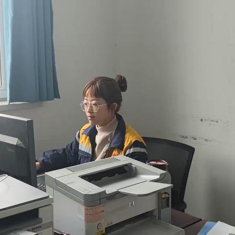 吐鲁番通信车间每月一星一一孟妍妍