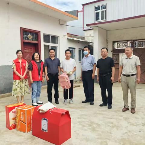 舞钢市民政局：举办“润心伴成长，同心护未来”“六一”儿童节慰问活动