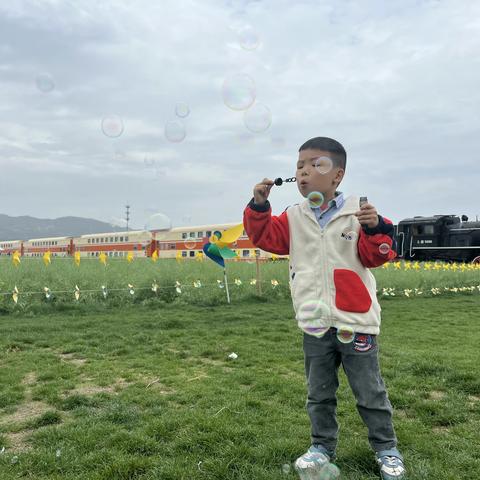 鲜衣怒马少年时，生了两娃。