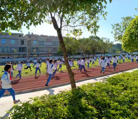 🔥速前行，安全“童”行！ ——柳岗小学消防演练简报