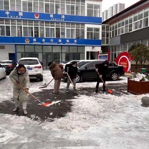 雪寒人心暖，携手除雪忙——回族镇以雪为令、闻雪而动积极开展除雪工作