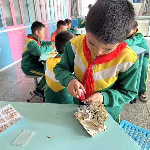 走进科技乐园，探索新奇之旅———桥头第一小学科技乐园1