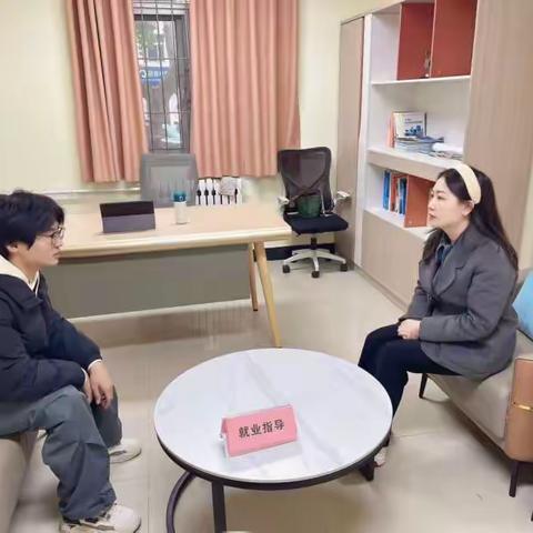 岗位精准推荐 赋能学子求职——莲湖区人社局在西安航空学院开展岗位推荐活动