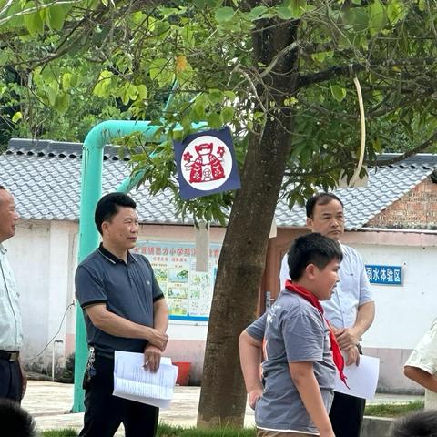 “传承中华传统文化，剪出花样人生”大直镇巴力小学一校一品成果展示活动