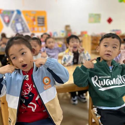 《赛课展风采 磨砺见成长    》——花牛镇智宇幼儿园教师观摩课活动