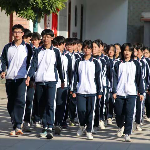 寒中砺剑，青春正燃 ——高一级新生国防教育
