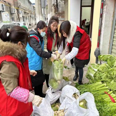 国贸社区情暖万家“蔬”送温暖活动