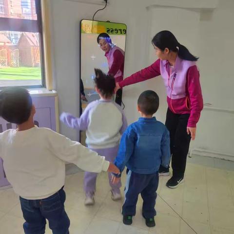 小度镜子里的造型派对”主题活动记录