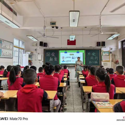 萌童逐梦行 骏马迎新春