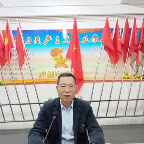 凝心聚力提质量 家校携手育未来——平和县第四实验小学召开六年级毕业班教师工作会议暨家长会活动